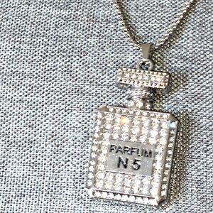 NeW PARFUM N5 Rhinestoned Pendant 22” inch Necklace